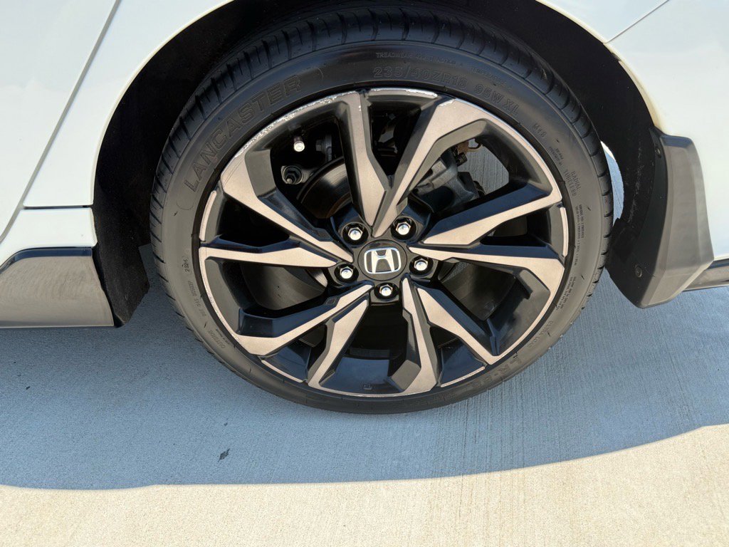 2019 Honda Civic Hatchback Sport photo 14