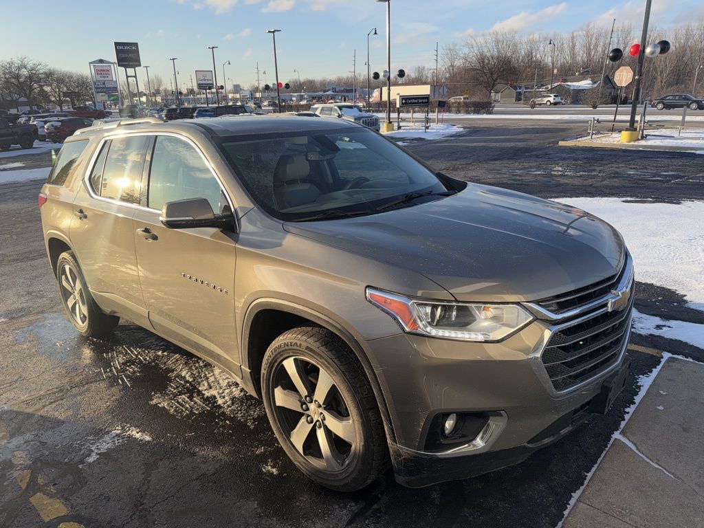 2018 CHEVROLET TRAVERSE - Image 1