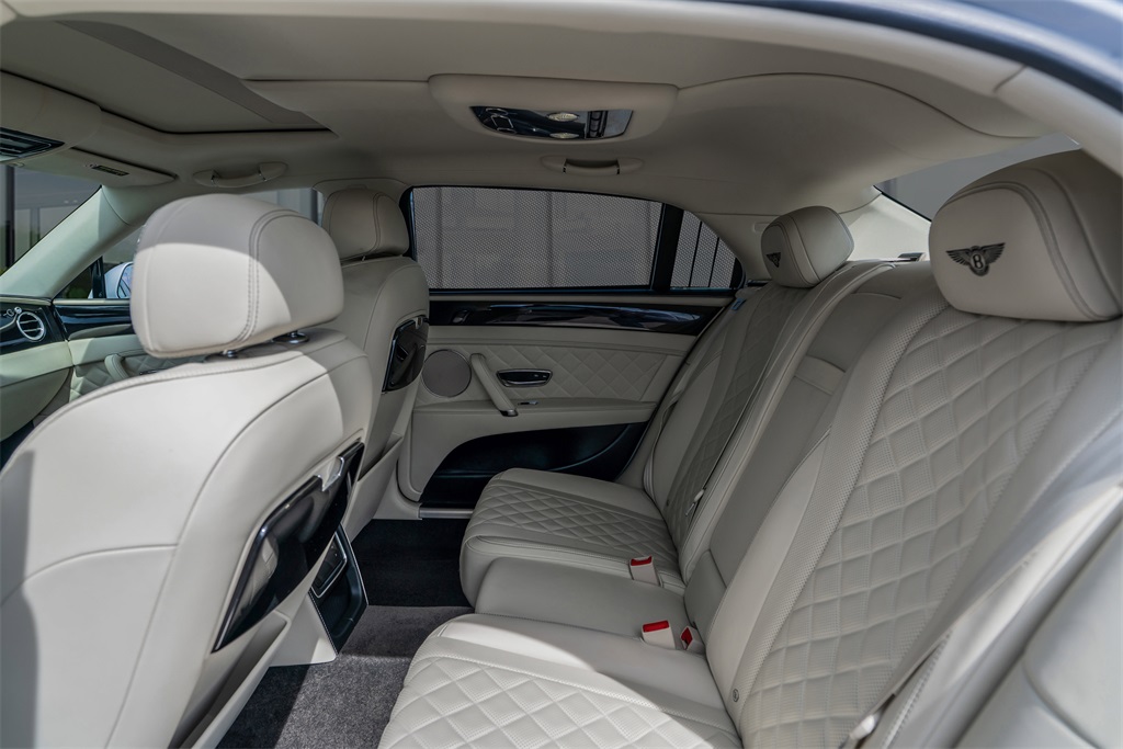 2018 Bentley Flying Spur V8 photo 42