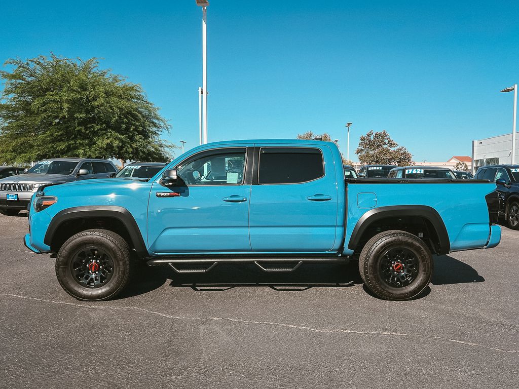 2018 Toyota Tacoma V6 photo 3