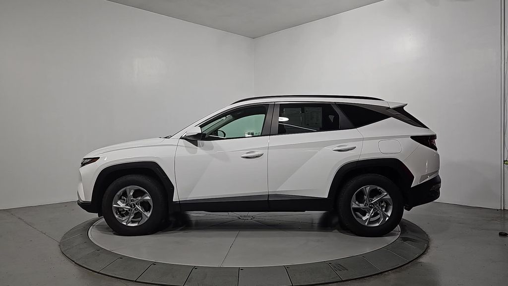 2024 Hyundai Tucson SEL photo 2