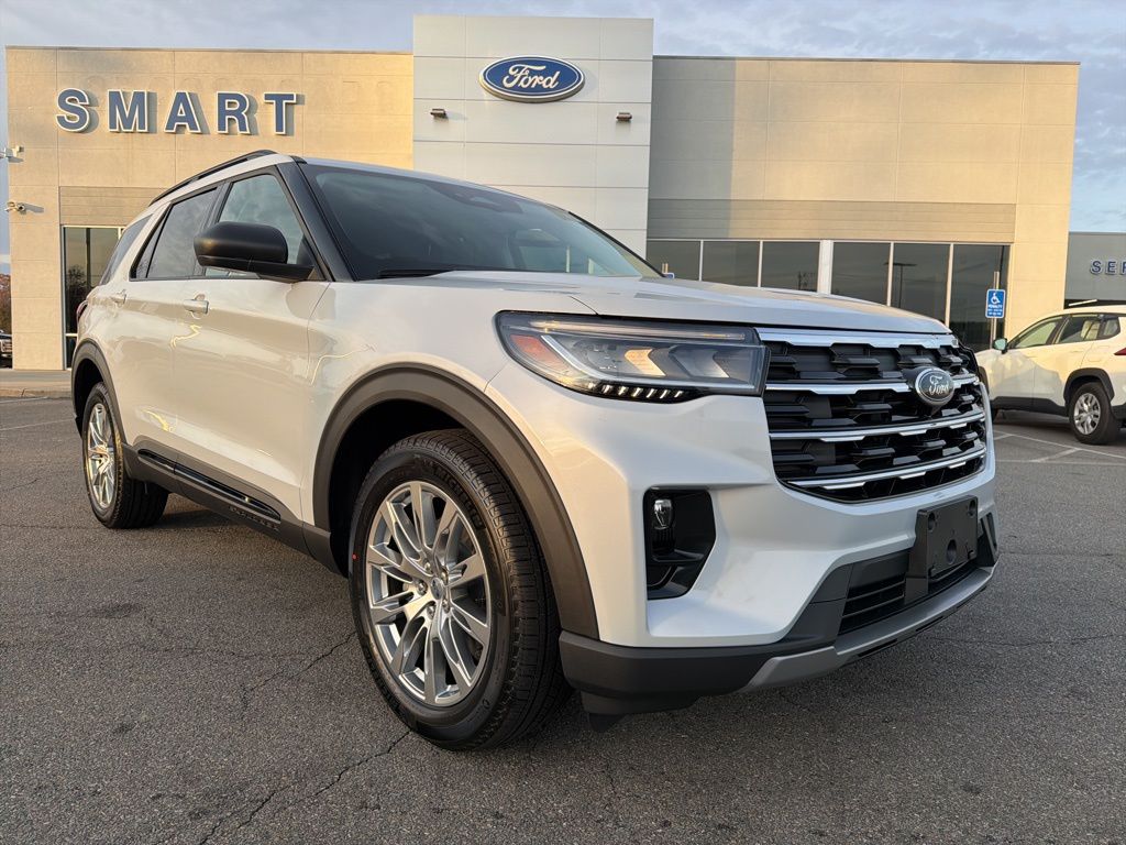 2026 Ford Explorer Active's photo