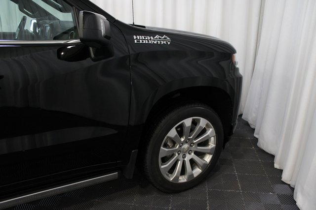 2022 Chevrolet Silverado 1500 High Country photo 10