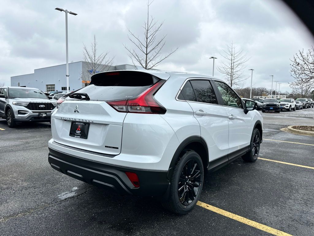 2026 Mitsubishi Eclipse Cross LE Ralliart photo 2