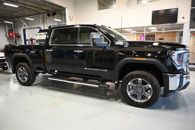 2026 Gmc Sierra 2500 HD SLT photo 3