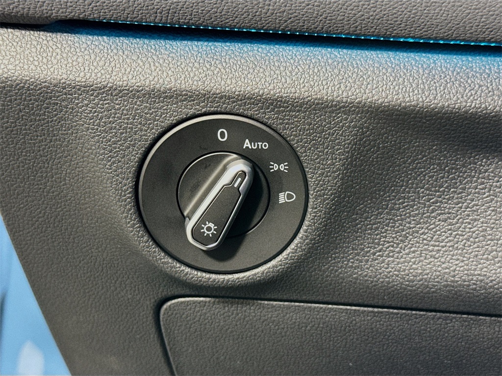 2025 Volkswagen Jetta GLI 2.0T Autobahn photo 35