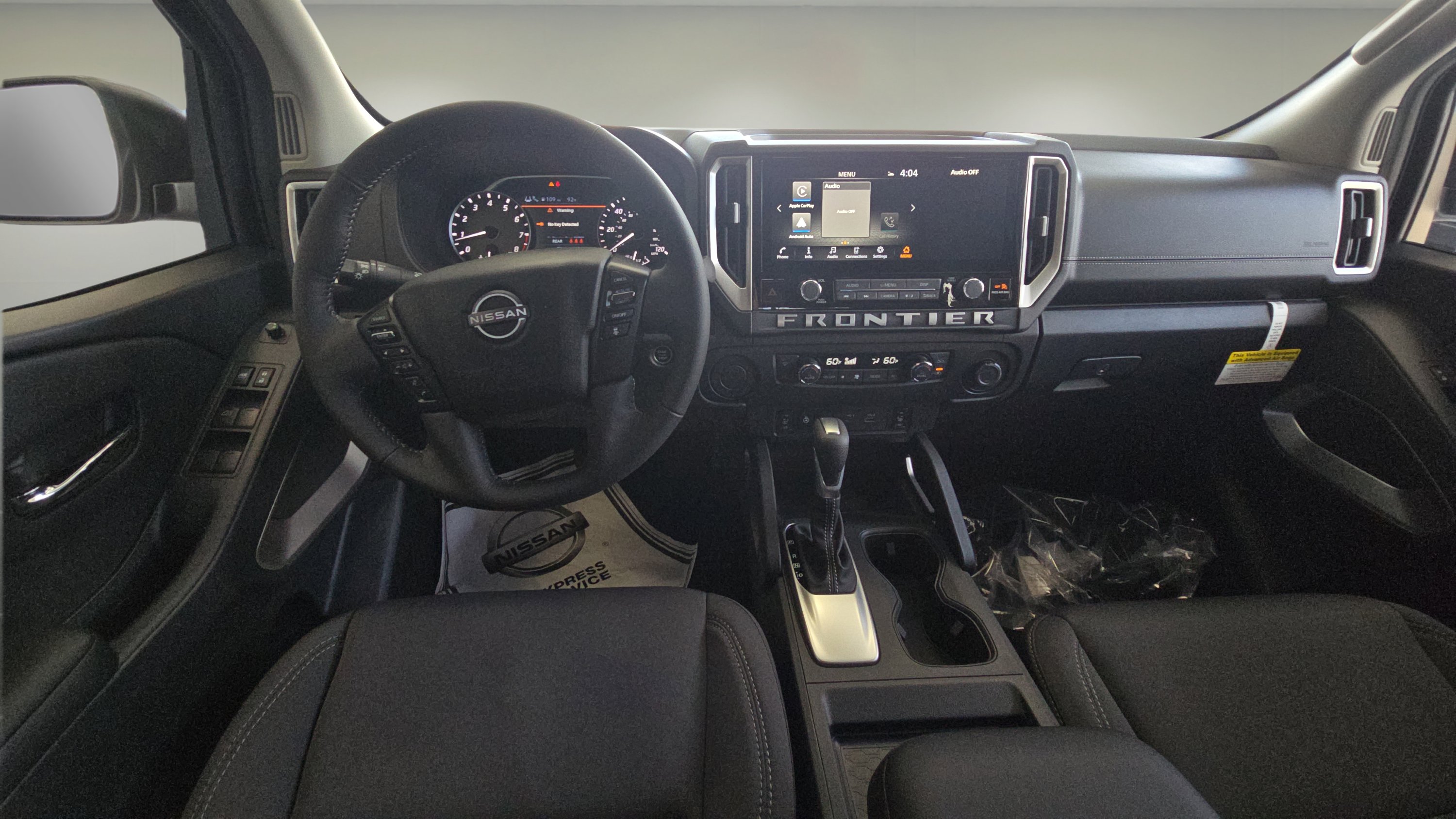 2025 Nissan Frontier SV photo 5