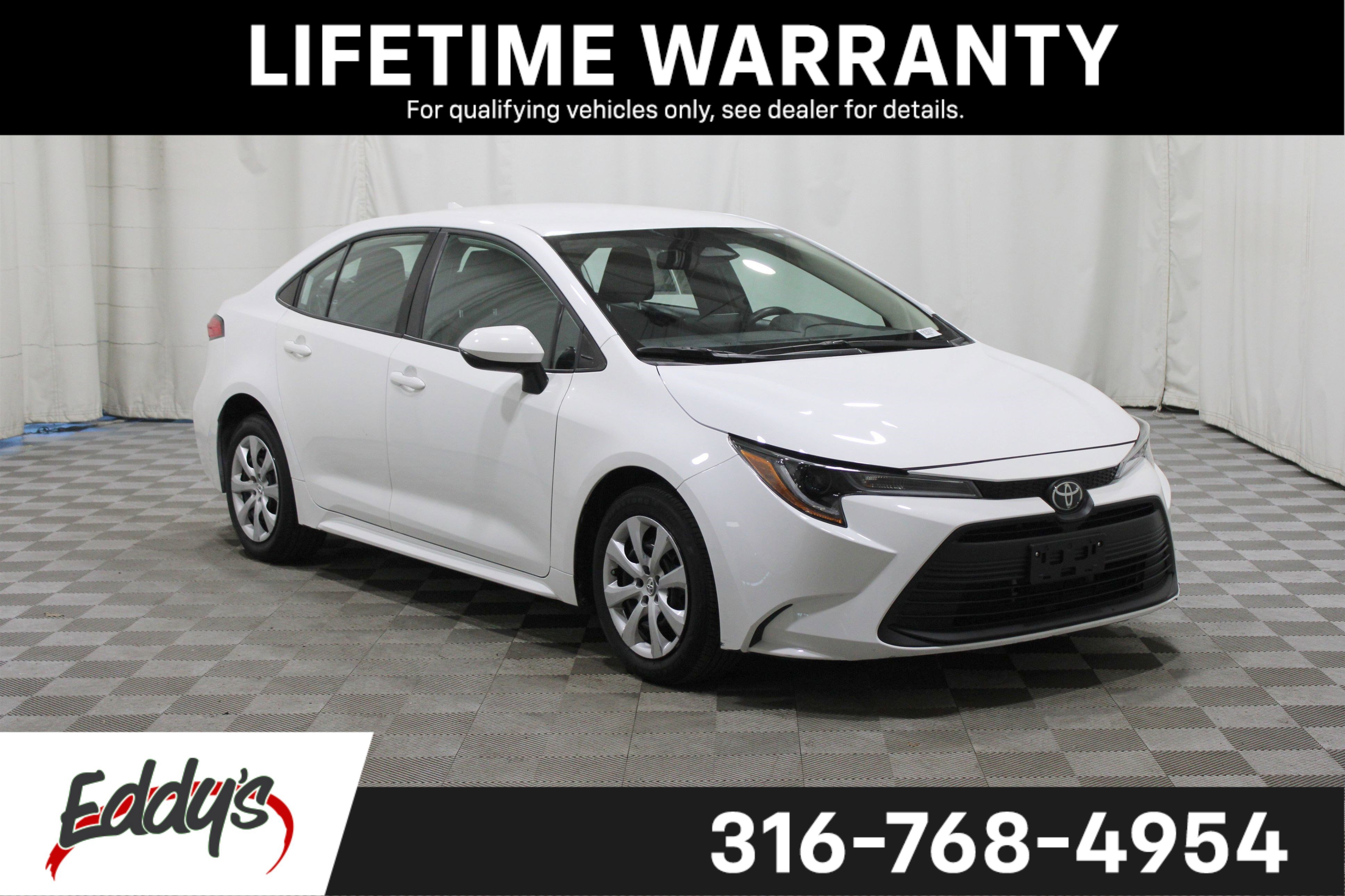 2023 Toyota Corolla LE's photo