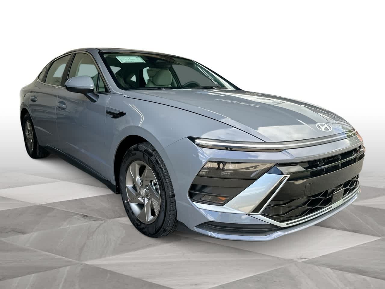 2026 Hyundai Sonata SE photo 2