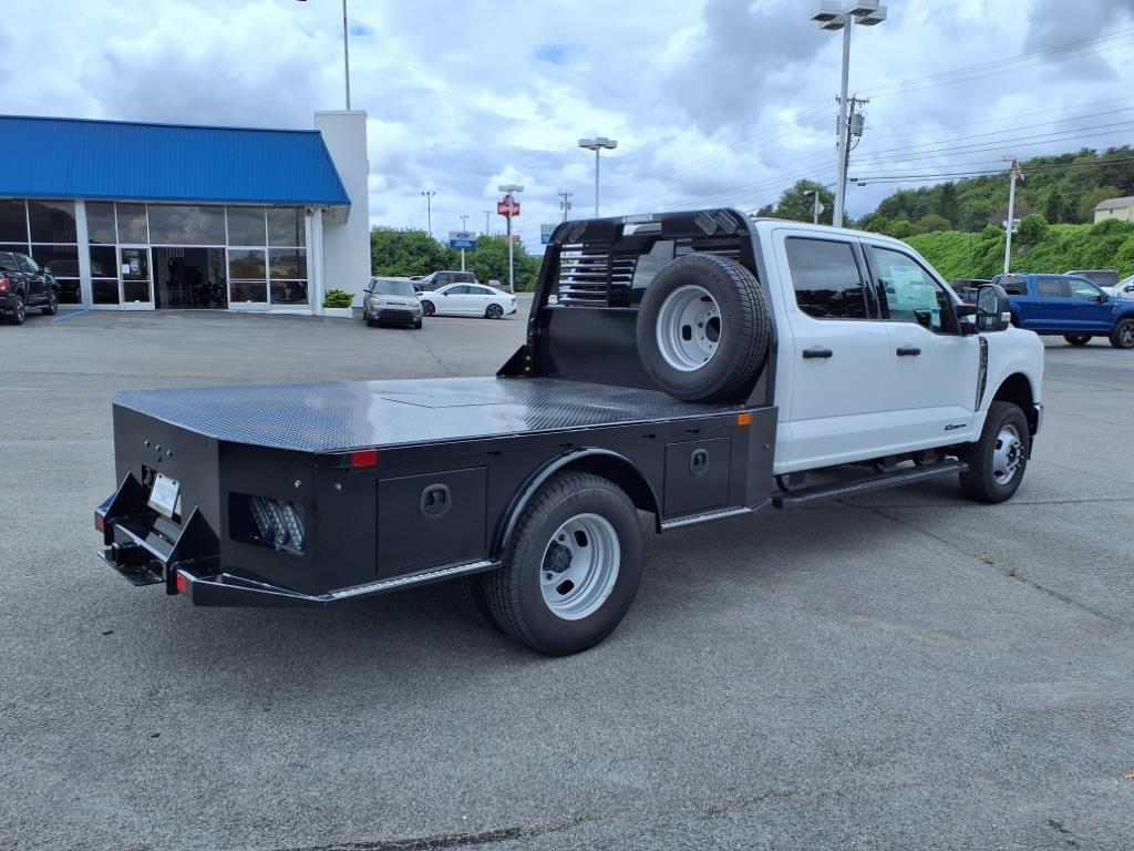 2024 Ford F-350 photo 14