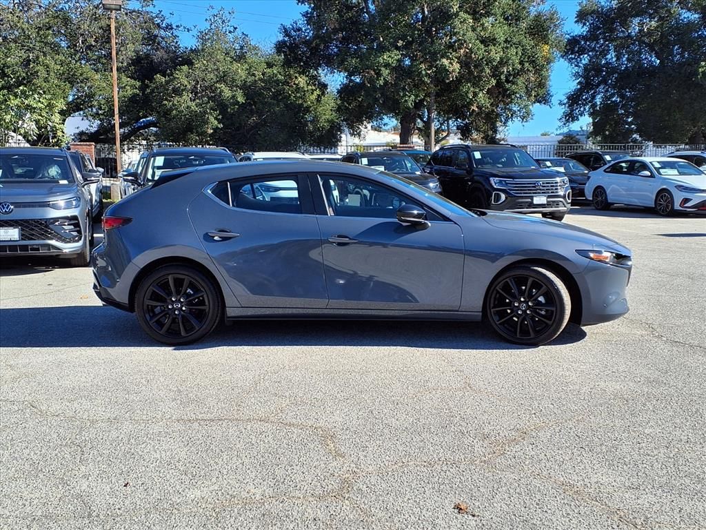 2025 Mazda Mazda3 Hatchback 2.5 s Carbon photo 3