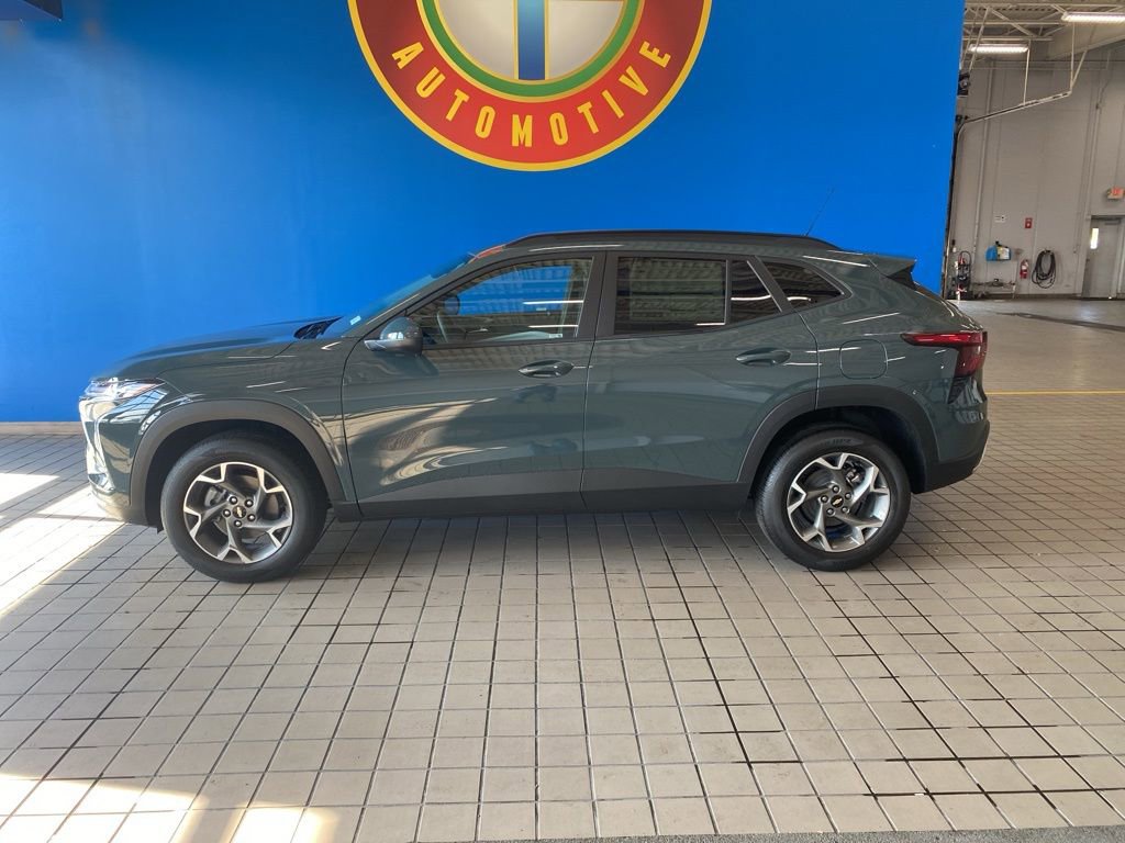 2026 Chevrolet Trax LT photo 11