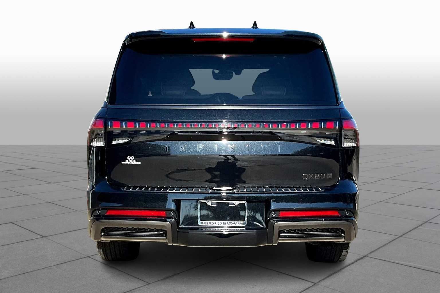 2025 Infiniti QX80 photo 4