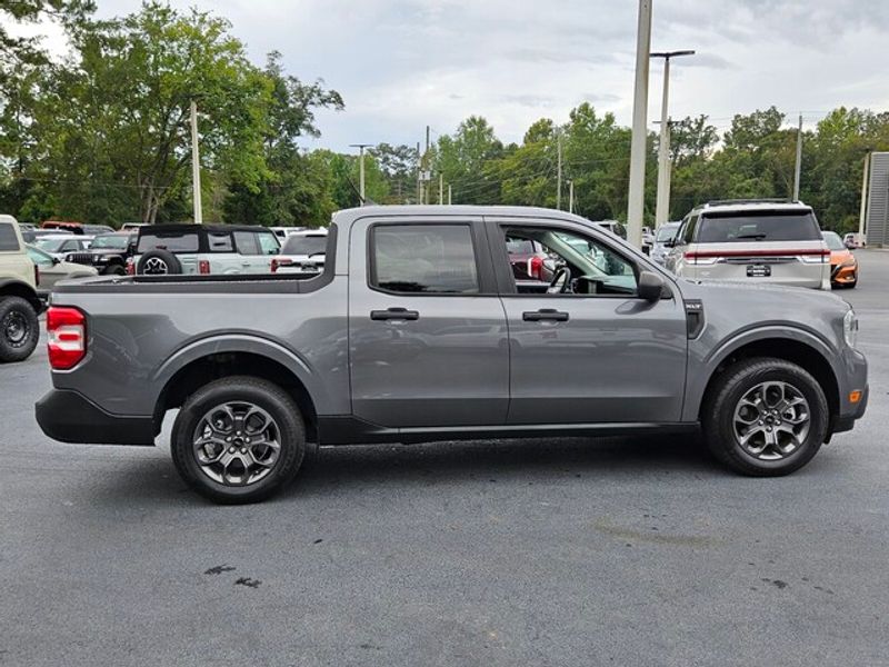 2022 Ford Maverick XLT photo 13