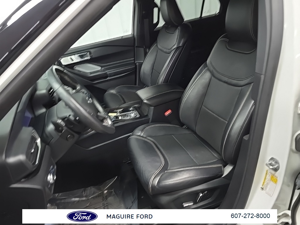 2020 Ford Explorer ST photo 31