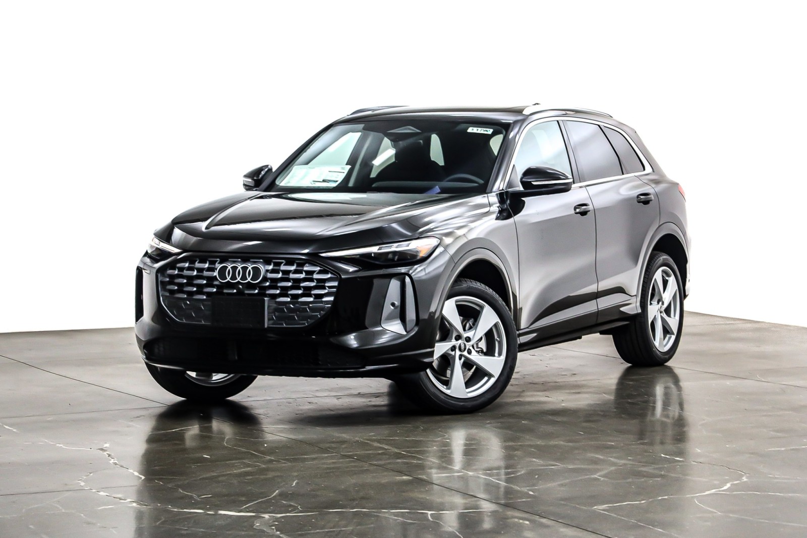 2025 Audi New Q5 Premium Plus's photo