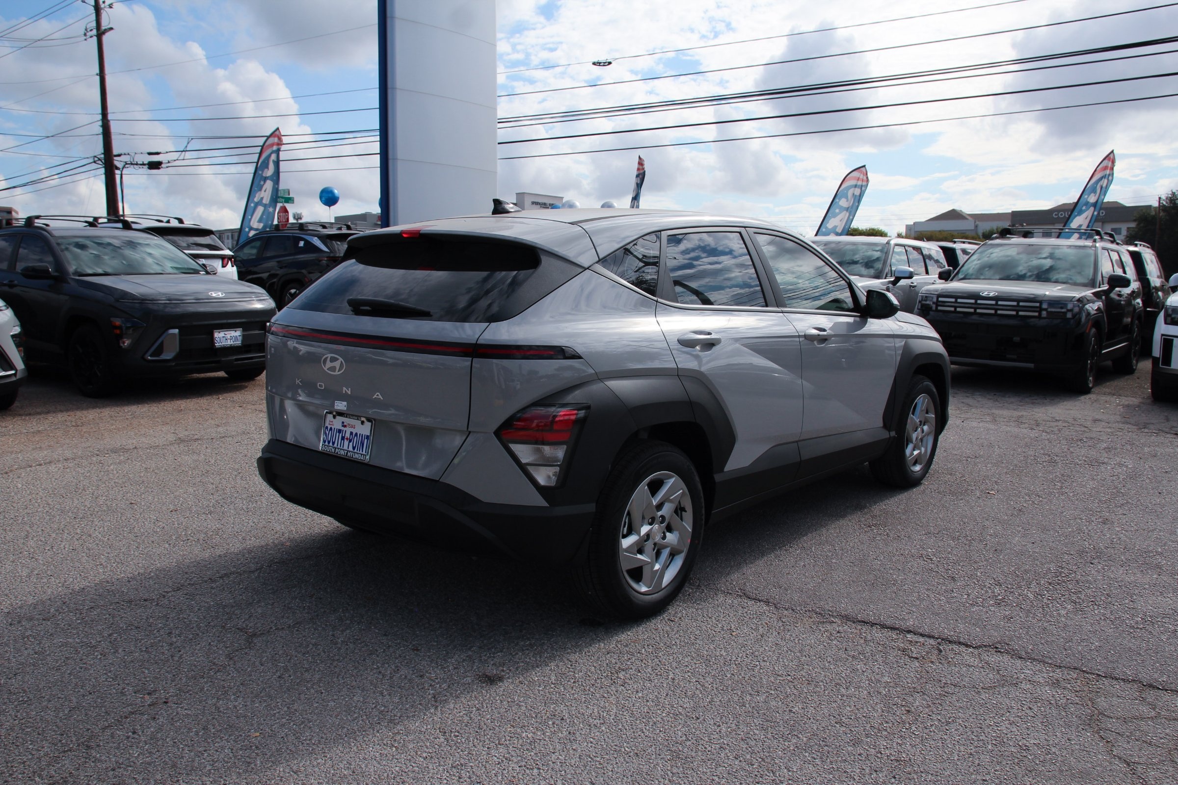 2026 Hyundai Kona SE photo 4