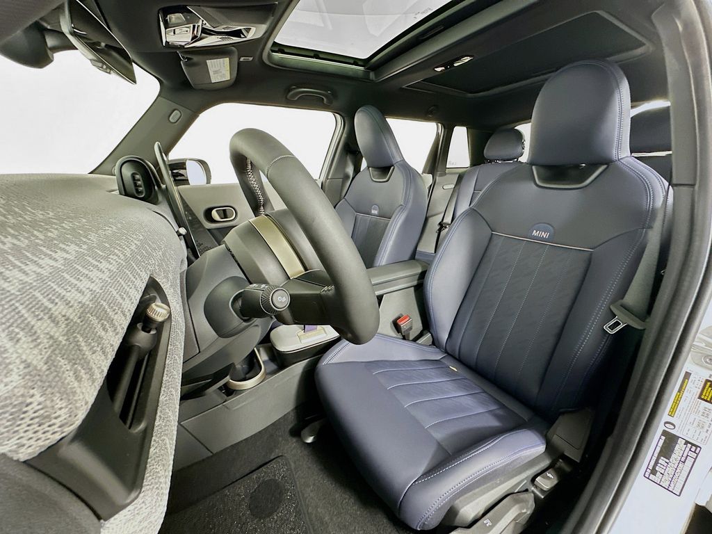 2025 Mini Cooper S photo 16