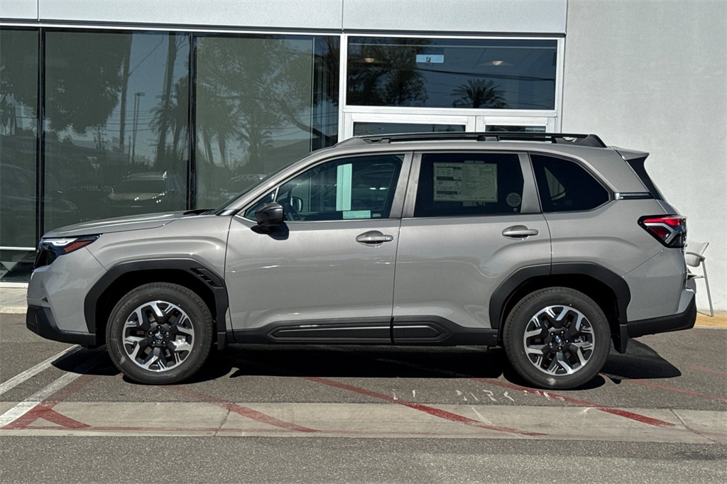 2026 Subaru Forester Premium photo 4