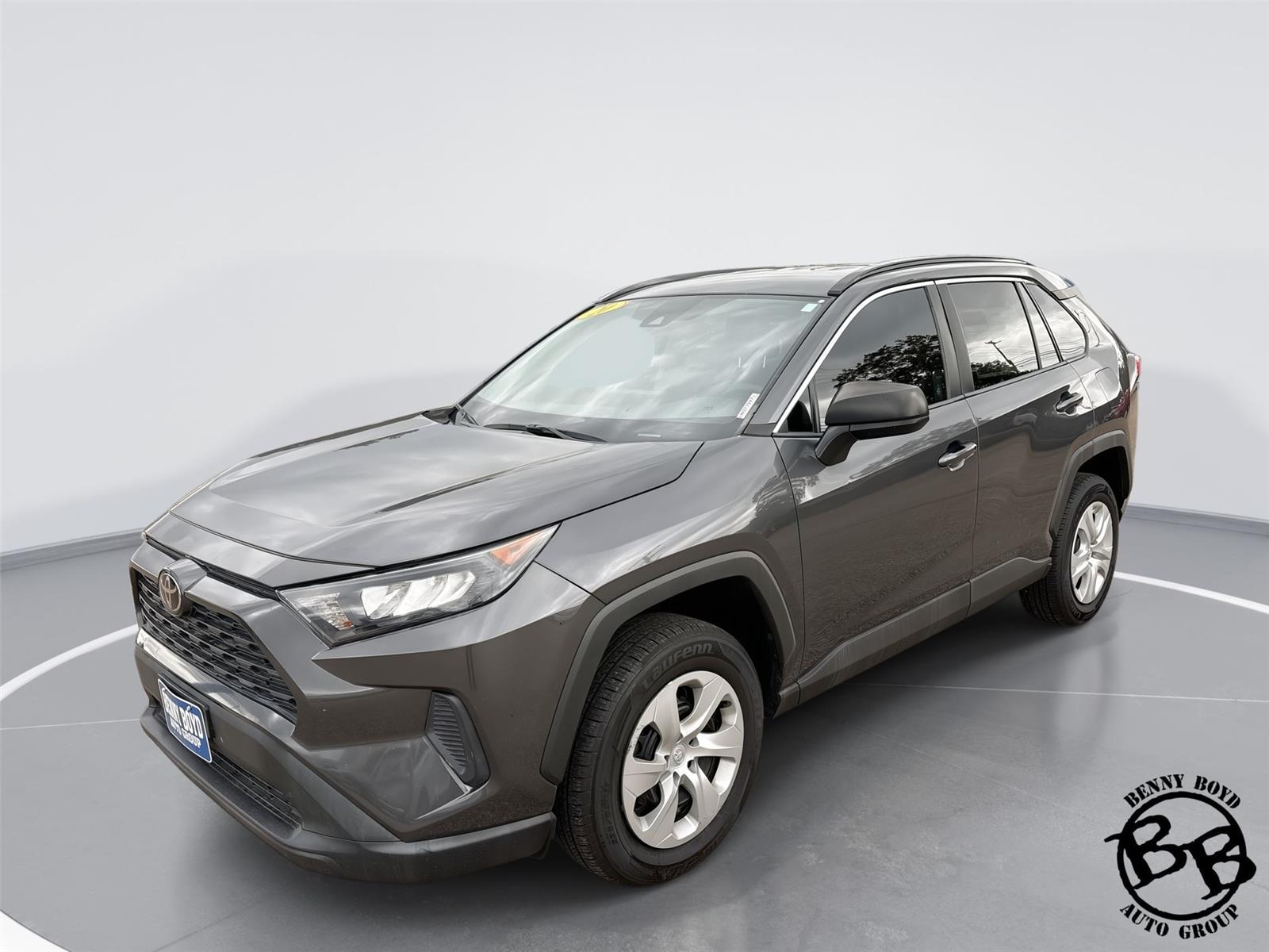 Used 2020 Toyota RAV4 LE with VIN 2T3H1RFV5LW077597 for sale in Lampasas, TX