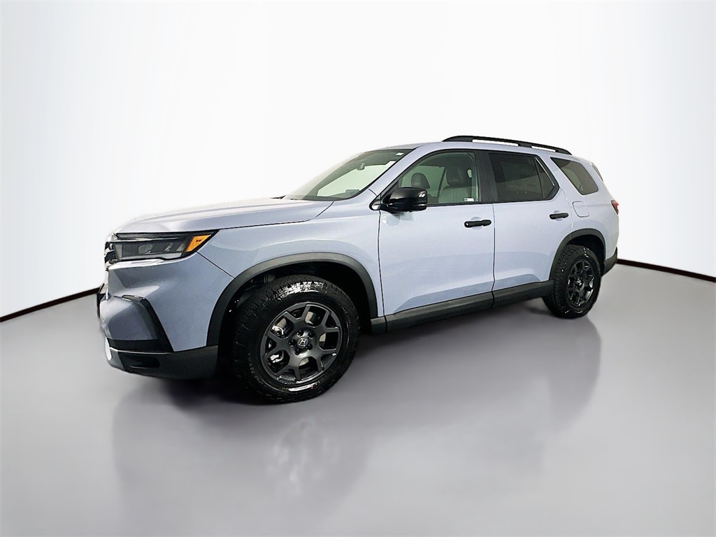 2025 Honda Pilot TrailSport photo 3
