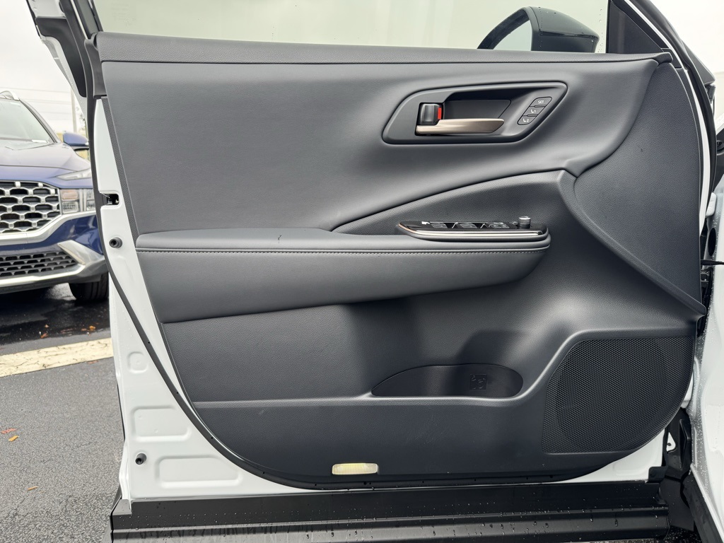 2026 Toyota Crown Limited photo 4