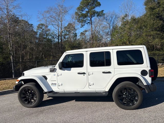 2022 Jeep Wrangler Sahara's photo