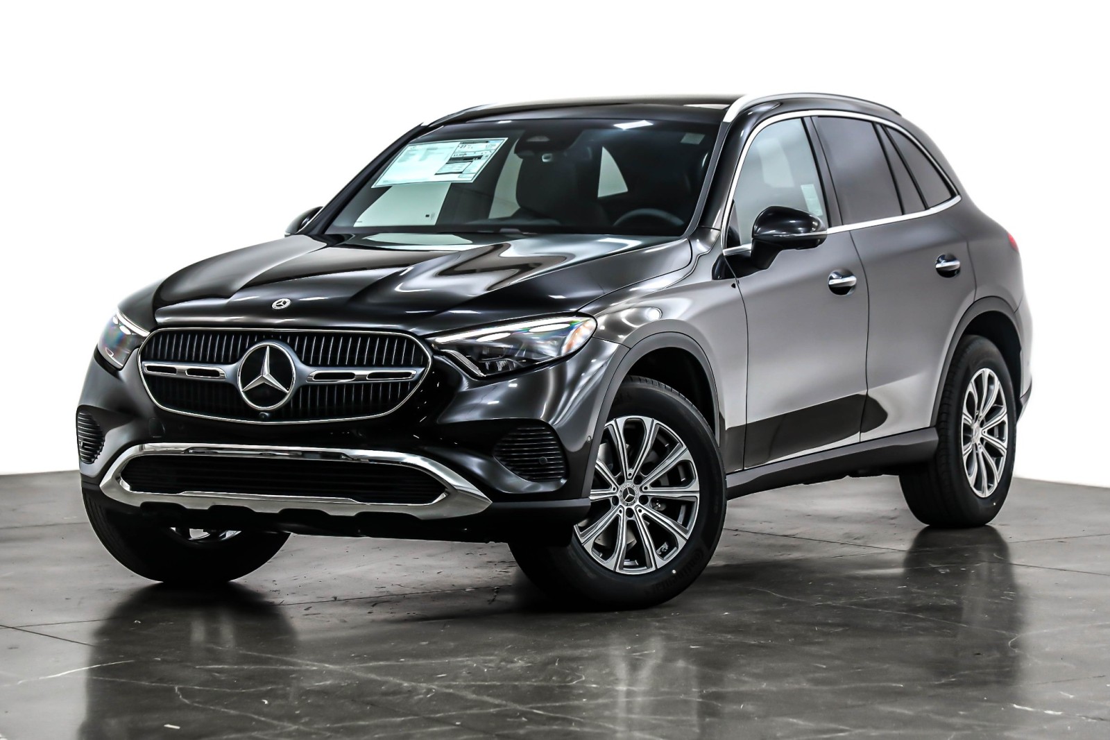 2026 Mercedes-Benz GLC Base's photo