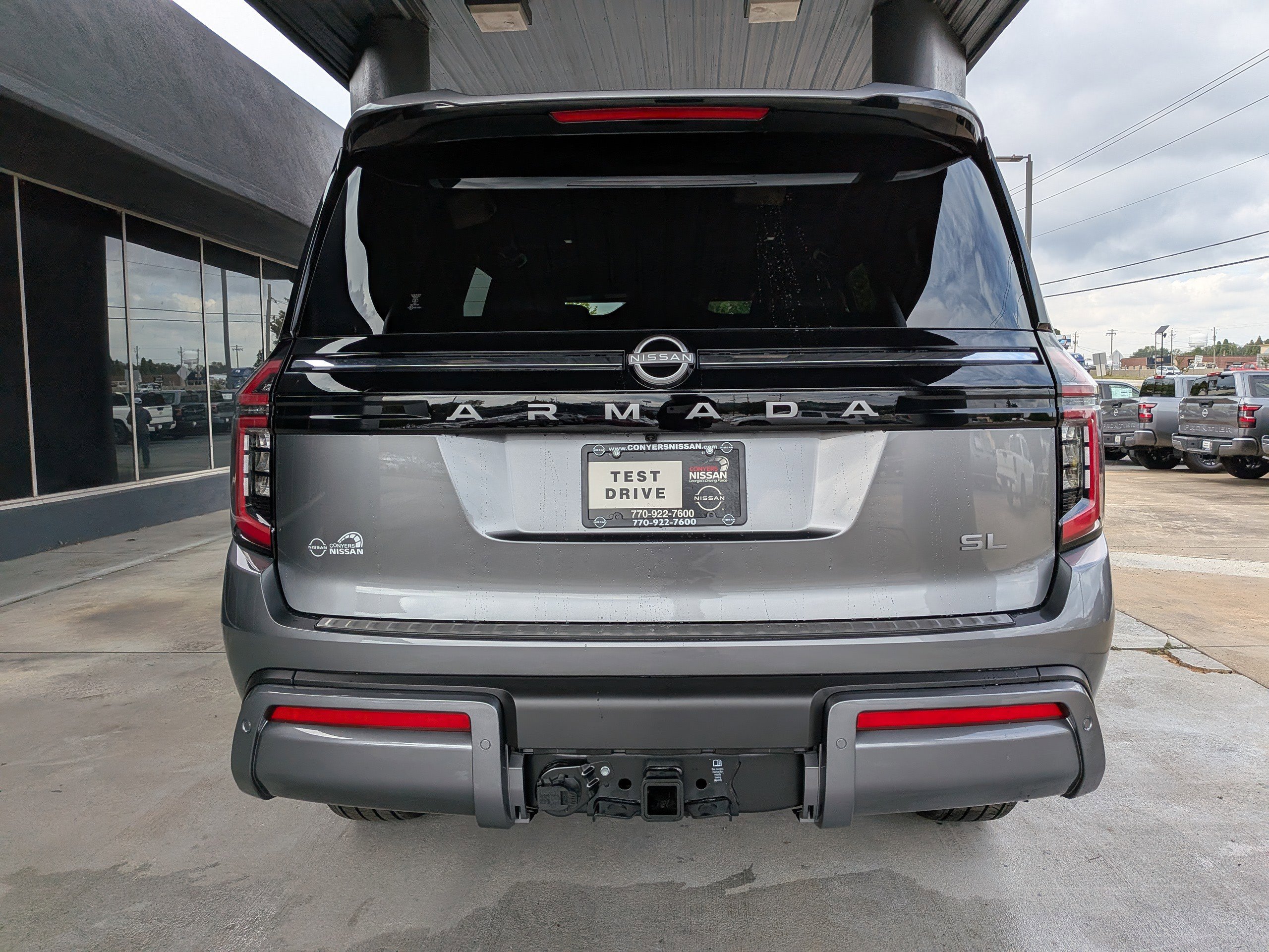 2026 Nissan Armada SL photo 3