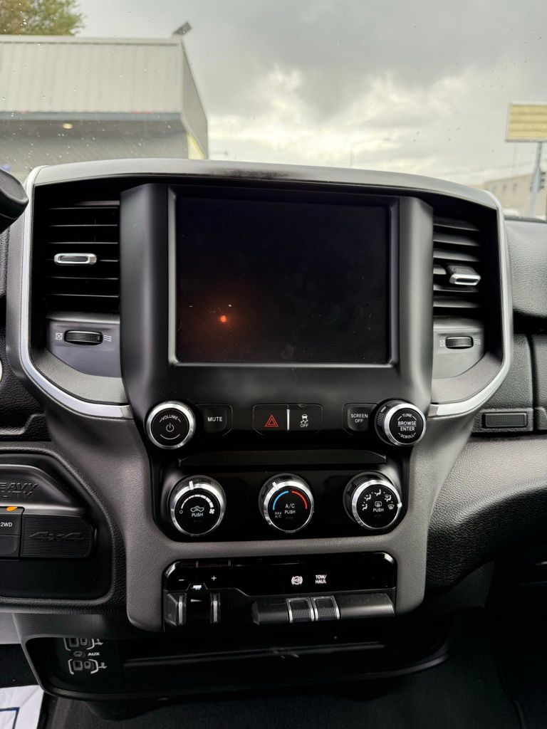 2024 Ram 2500 Big Horn photo 13