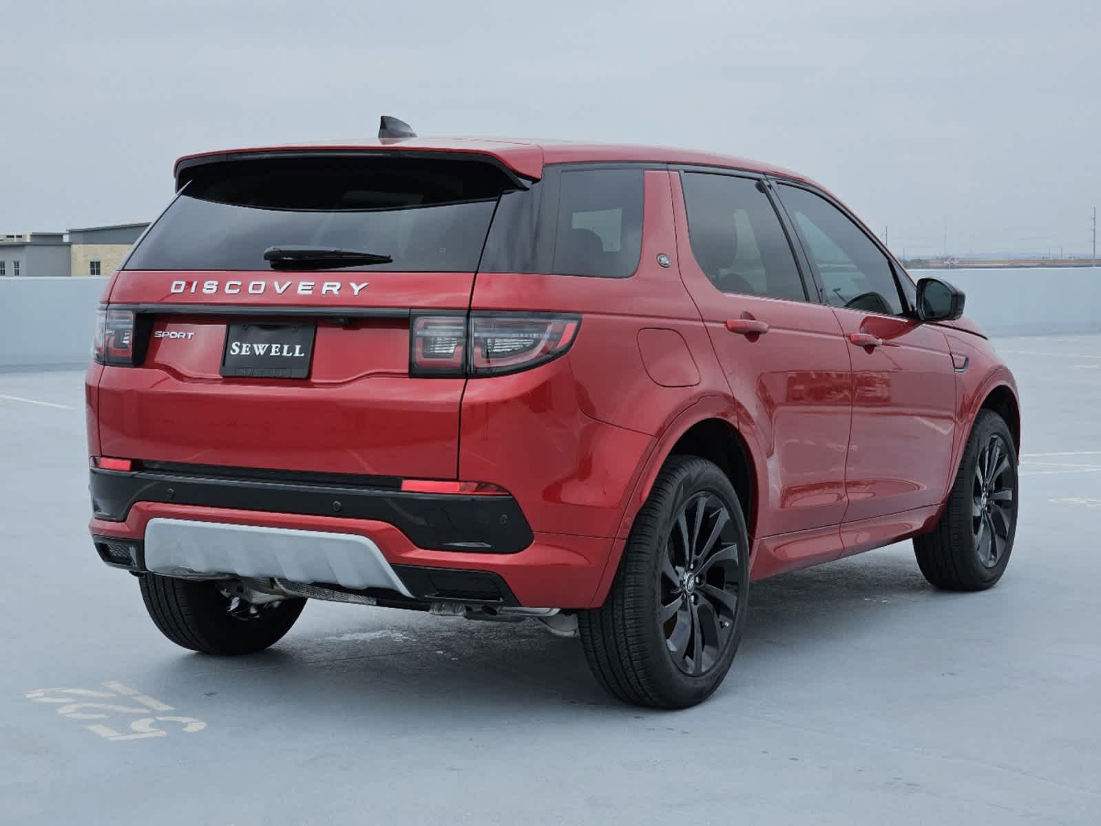 2025 Land Rover Discovery Sport S photo 6
