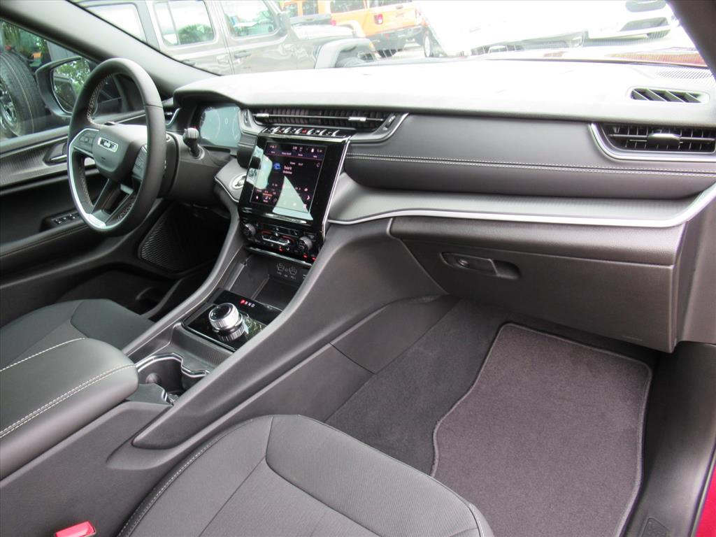 2025 Jeep Grand Cherokee Altitude X photo 10
