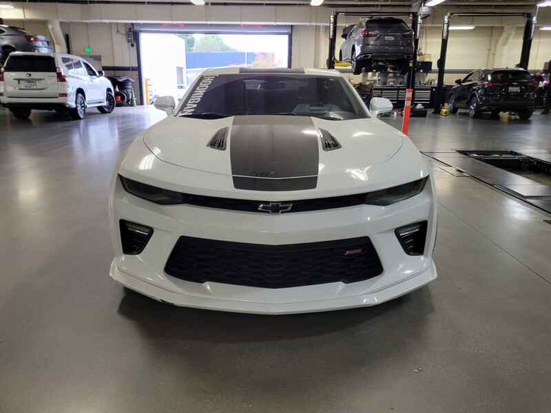 2016 Chevrolet Camaro 2SS photo 2