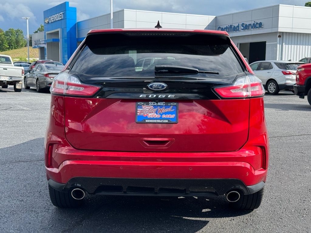 2021 Ford Edge ST photo 3