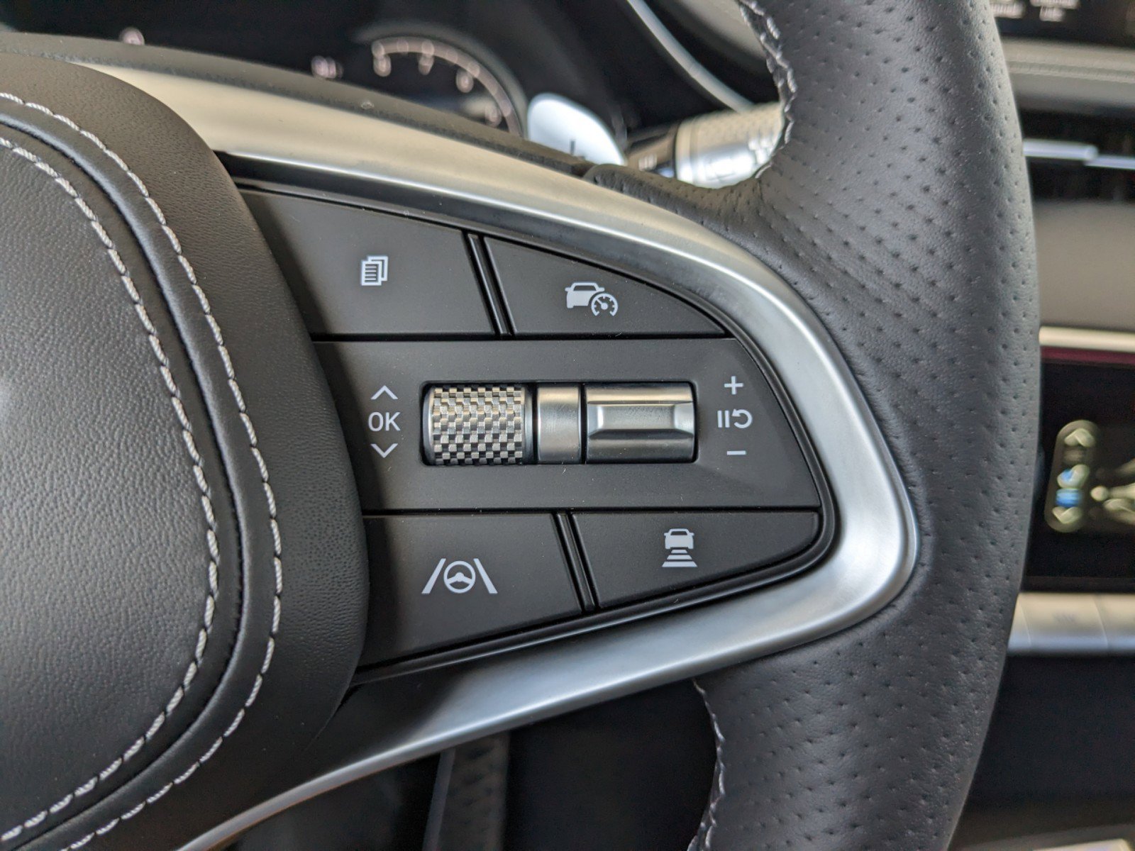 2025 Genesis GV70 3.5T Sport Advanced photo 22
