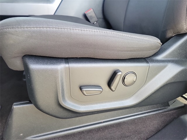 2019 Ford F-150 XLT photo 22