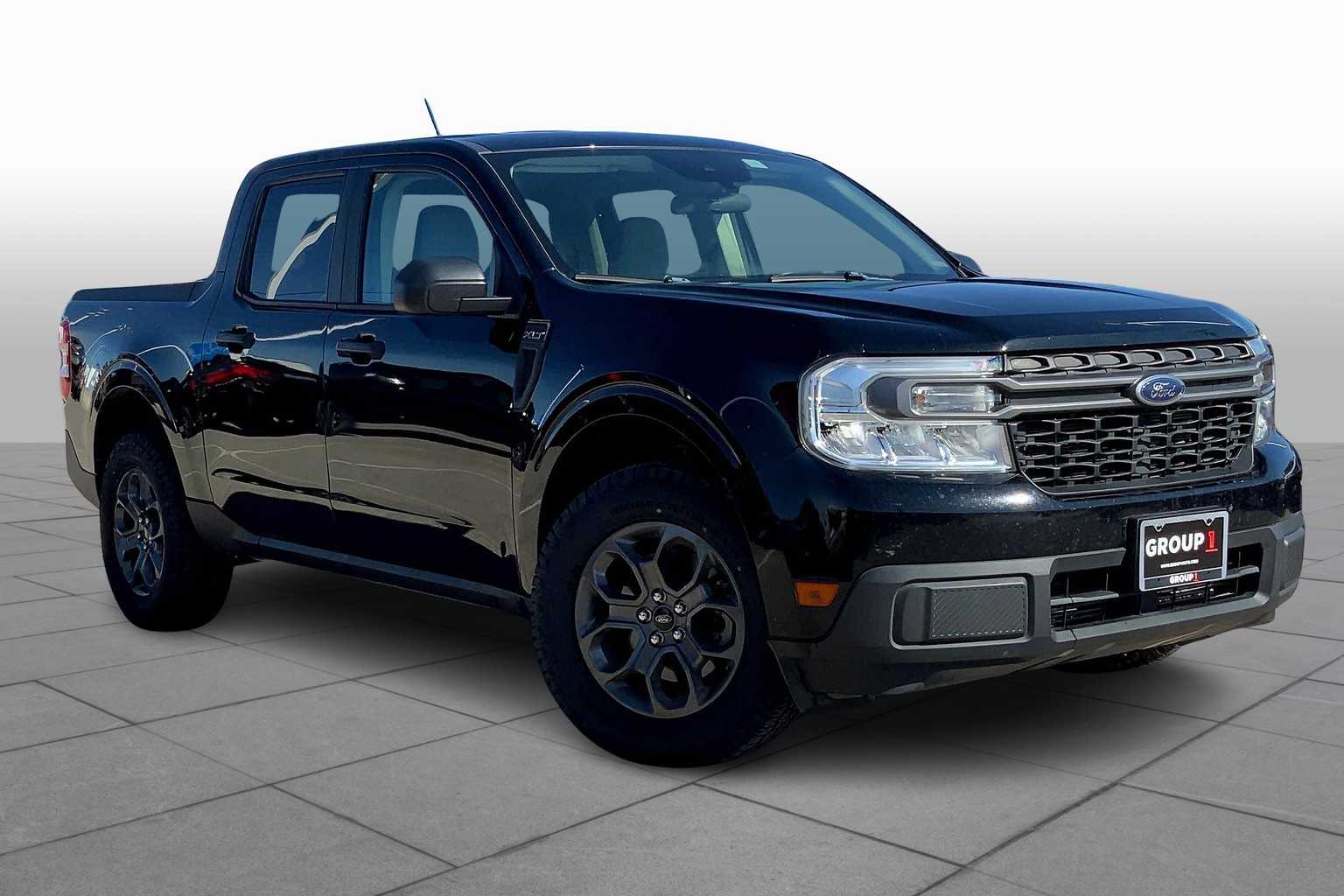 2022 Ford Maverick XLT photo 2