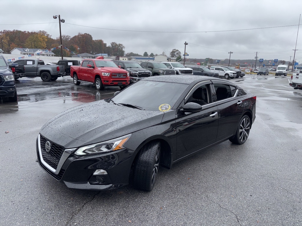 2021 Nissan Altima 2.5 Platinum photo 2