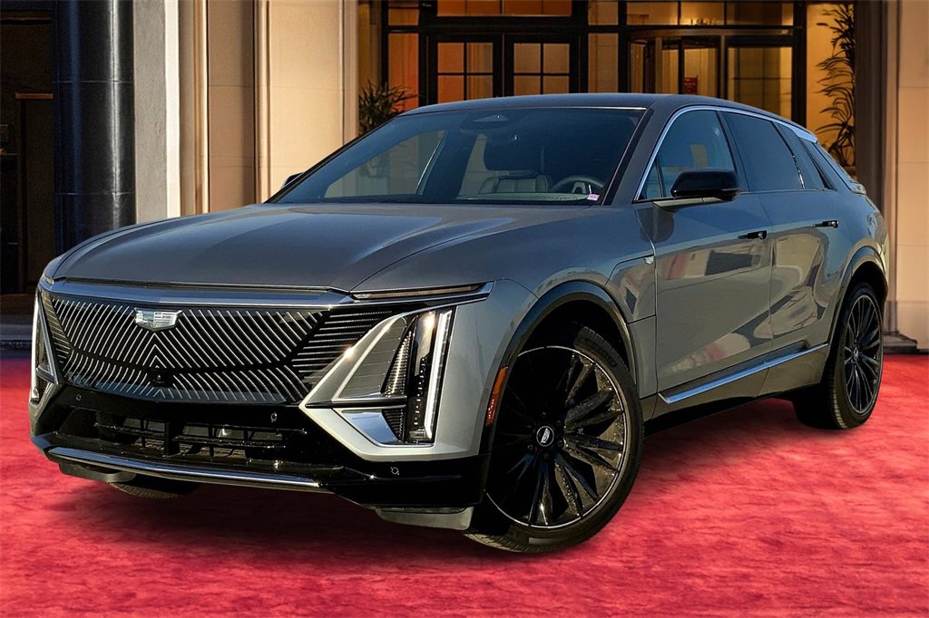 2025 Cadillac LYRIQ Luxury 1's photo