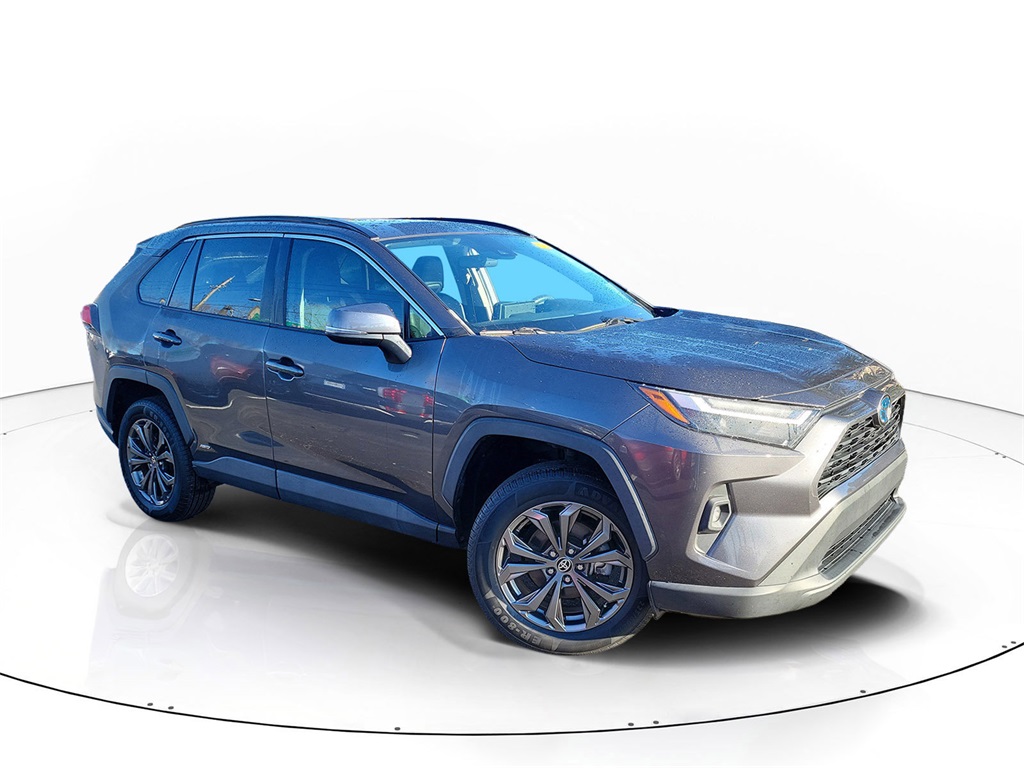 2022 Toyota RAV4 XLE Premium