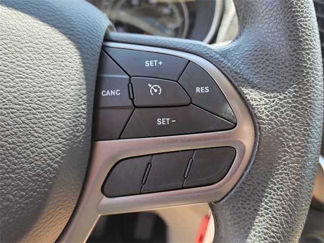 2020 Jeep Cherokee Latitude photo 23