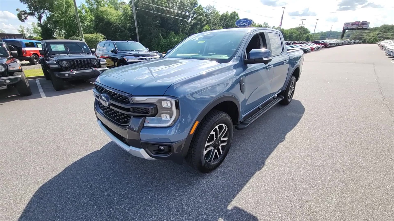 2025 Ford Ranger Lariat photo 2