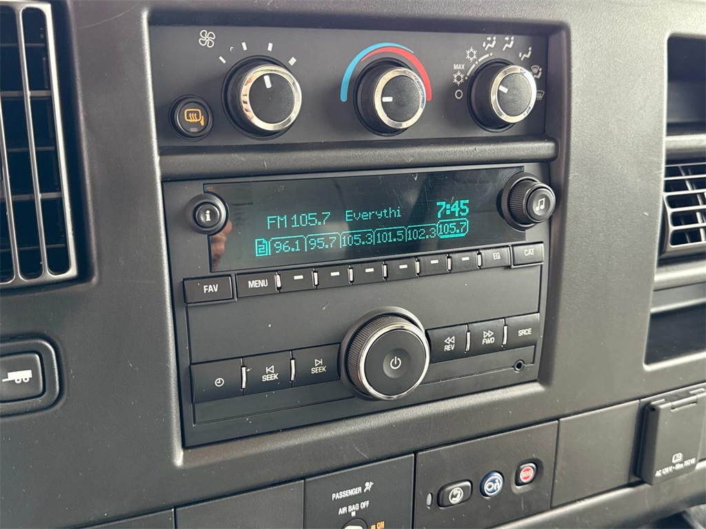 2019 Chevrolet Express 3500 Work Van photo 21