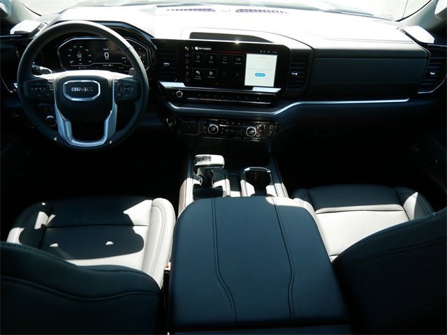 2025 Gmc Sierra 1500 SLT photo 2