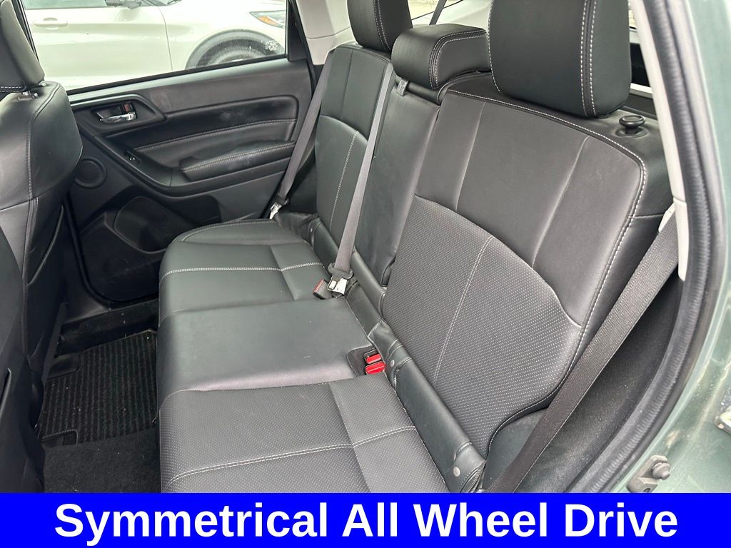 2018 Subaru Forester 2.5i Touring photo 3