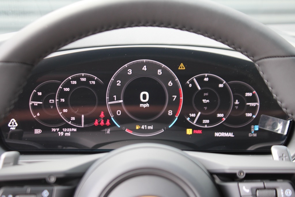 2026 Porsche Cayenne Coupe photo 26