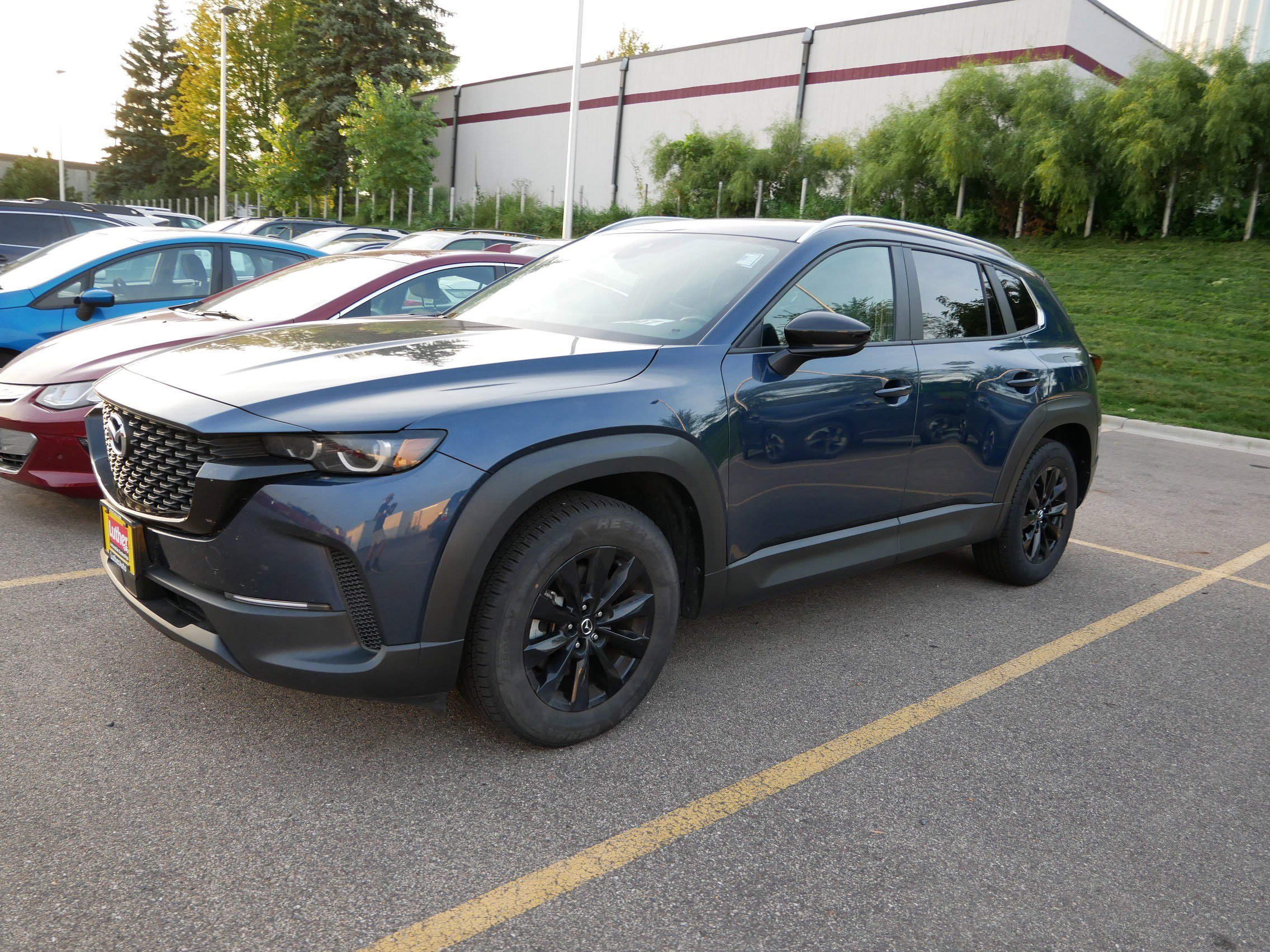 2023 Mazda CX-50 2.5 Preferred Plus photo 3