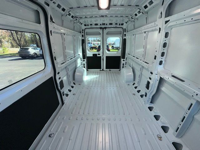 2025 Ram ProMaster 2500 Cargo Van photo 29
