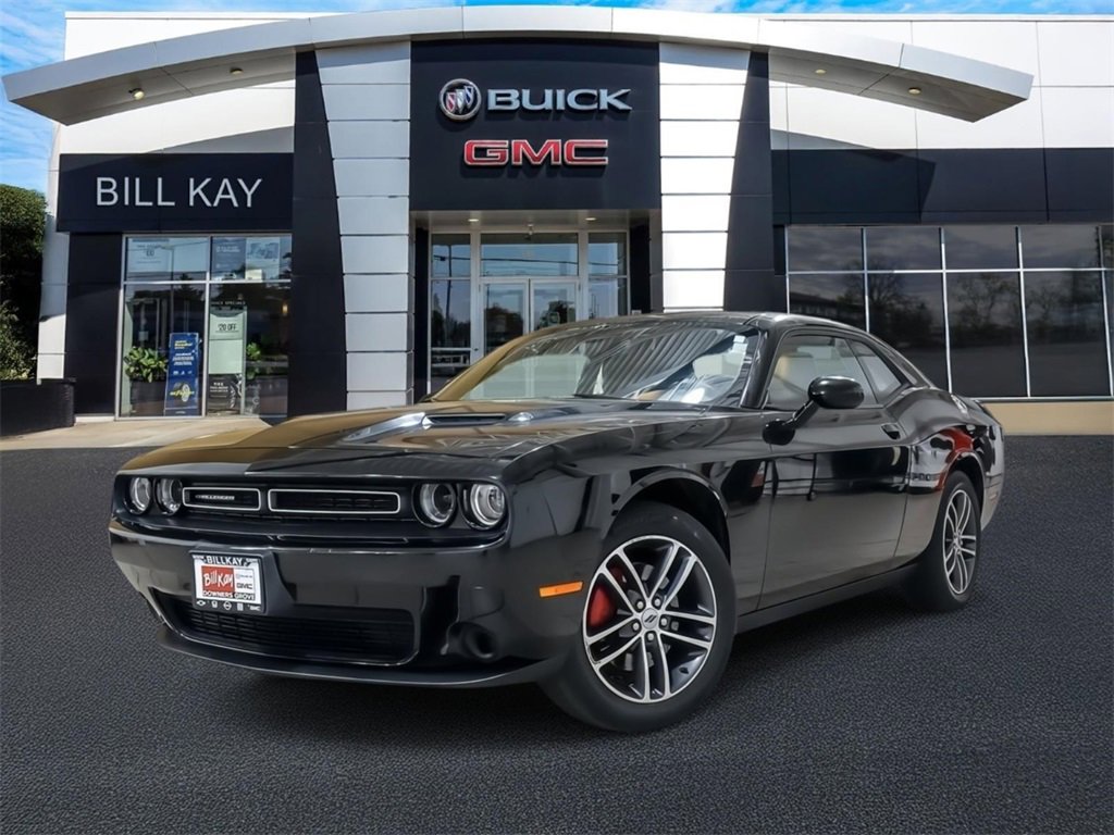 2019 Dodge Challenger SXT's photo