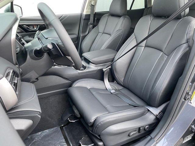 2025 Subaru Outback Touring XT photo 15